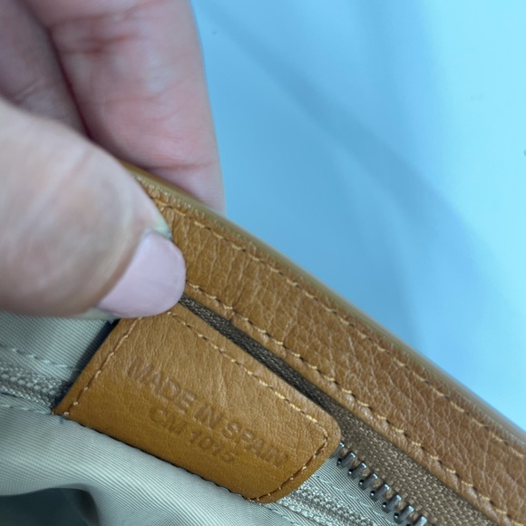 Dior Bag - Picture 8 of 17